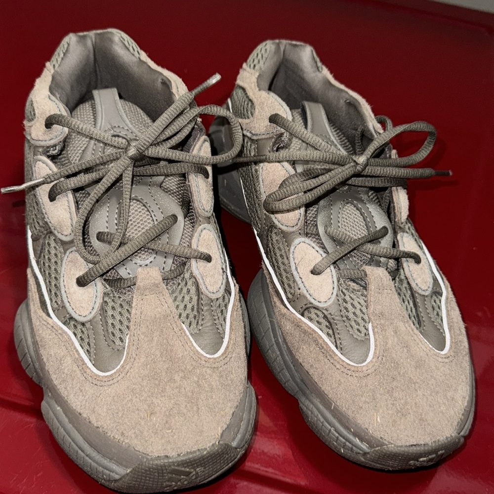 Yeezy 500s “Taupe Light”